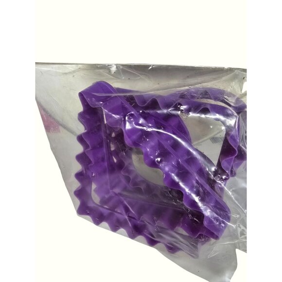 Wilton Crinkle Shapes Cookie Cutters Set Of 5 Purple Dishwasher Safe Plastic - Picture 3 of 6